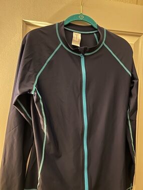 Xersion Navy Rash Guard with Teal Trim